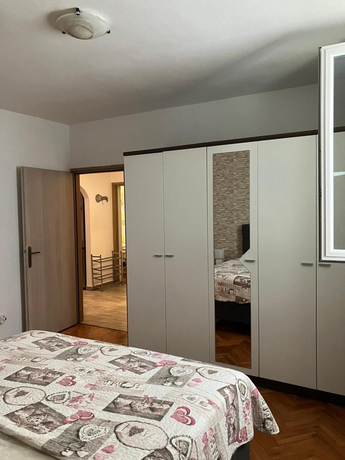 Apartman Natali 弗尔萨尔 外观 照片