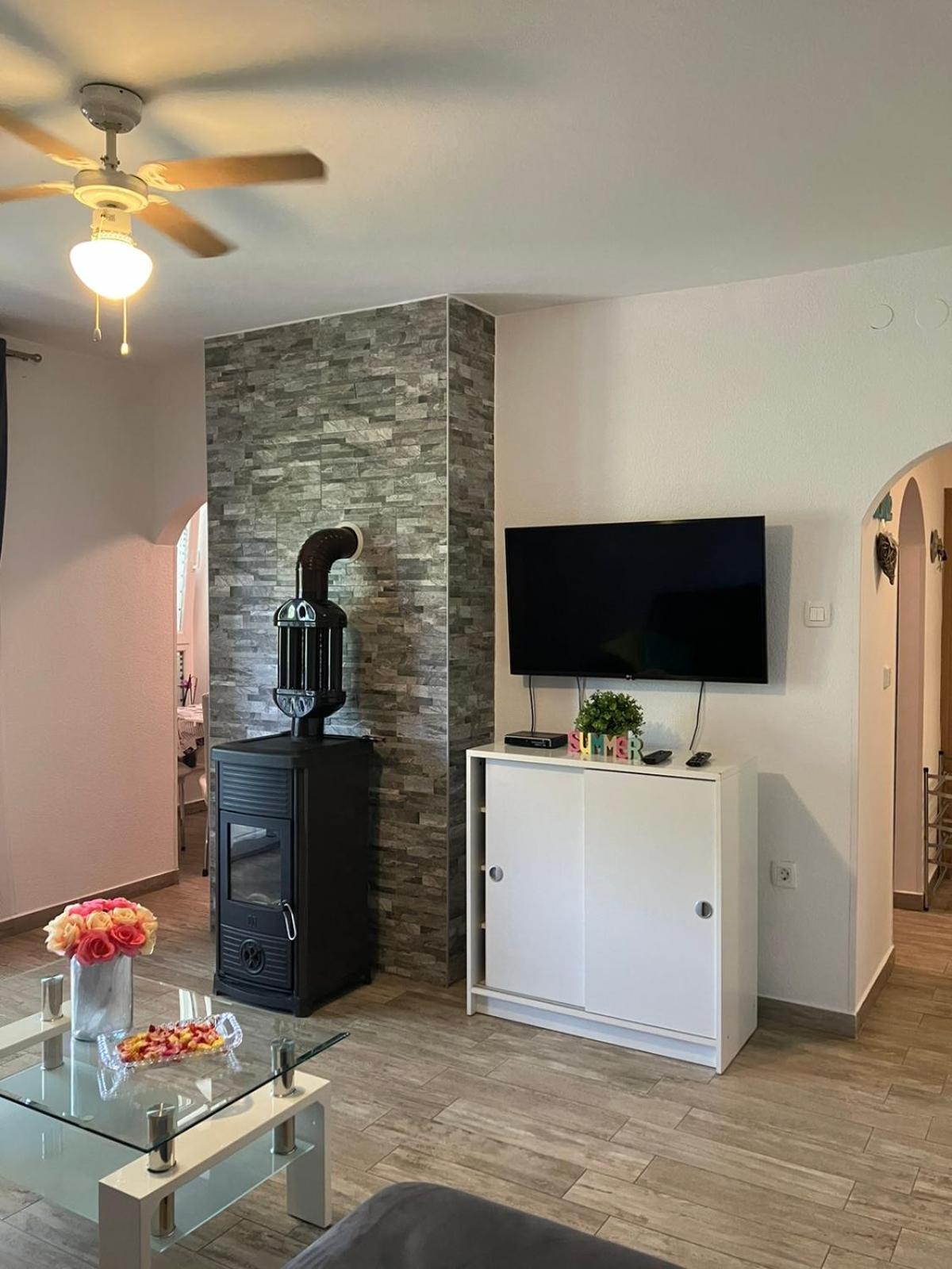 Apartman Natali 弗尔萨尔 外观 照片